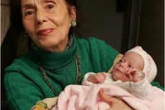 乱伦故事：65岁奶奶竟然怀上了孙子的宝宝